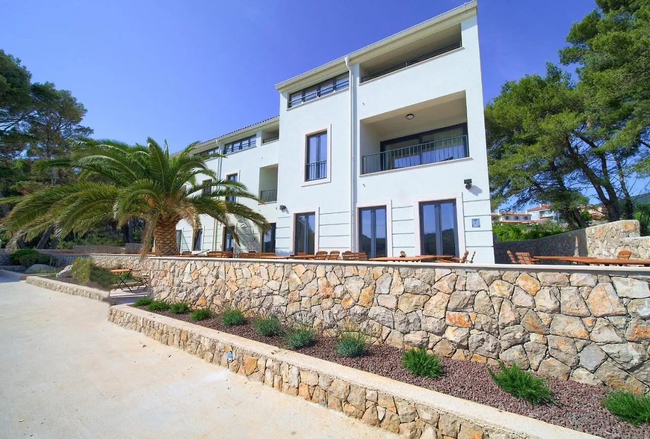 Mamin San Bed and Breakfast Cres